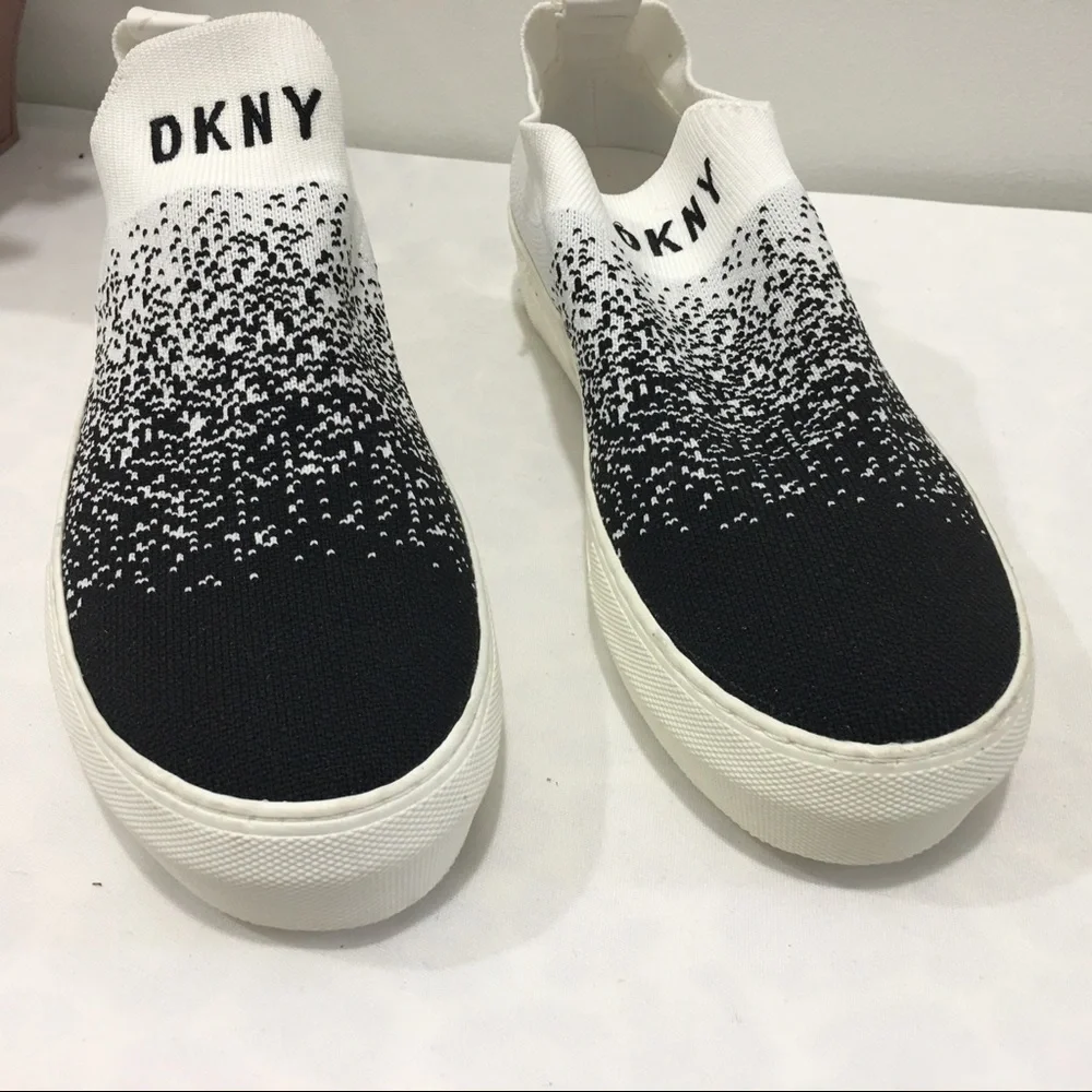 NWOT DKNY slip on sneaker size 7 - Picture 4 of 9